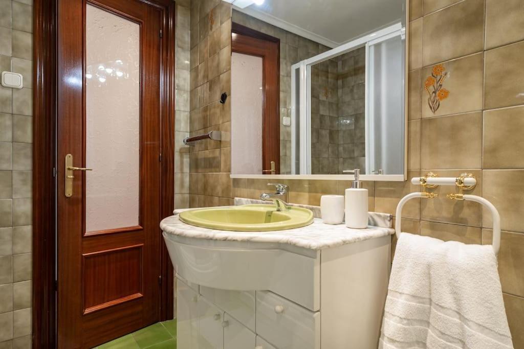 Apartamento Trisquel Gijón Exterior foto